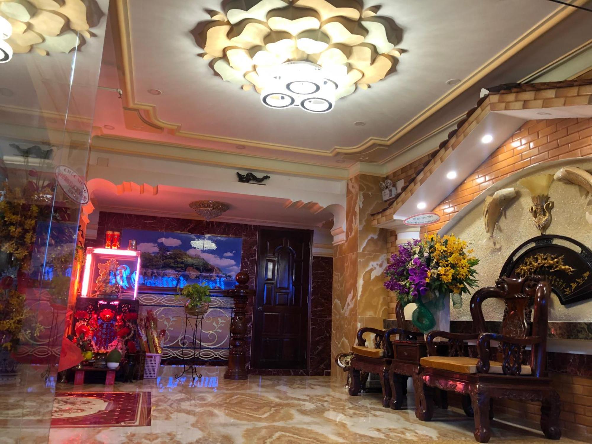 Hoang Quan Hotel Ho Chi Minh City Exterior photo