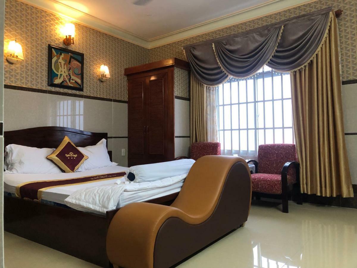 Hoang Quan Hotel Ho Chi Minh City Exterior photo
