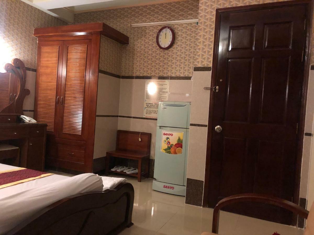 Hoang Quan Hotel Ho Chi Minh City Exterior photo