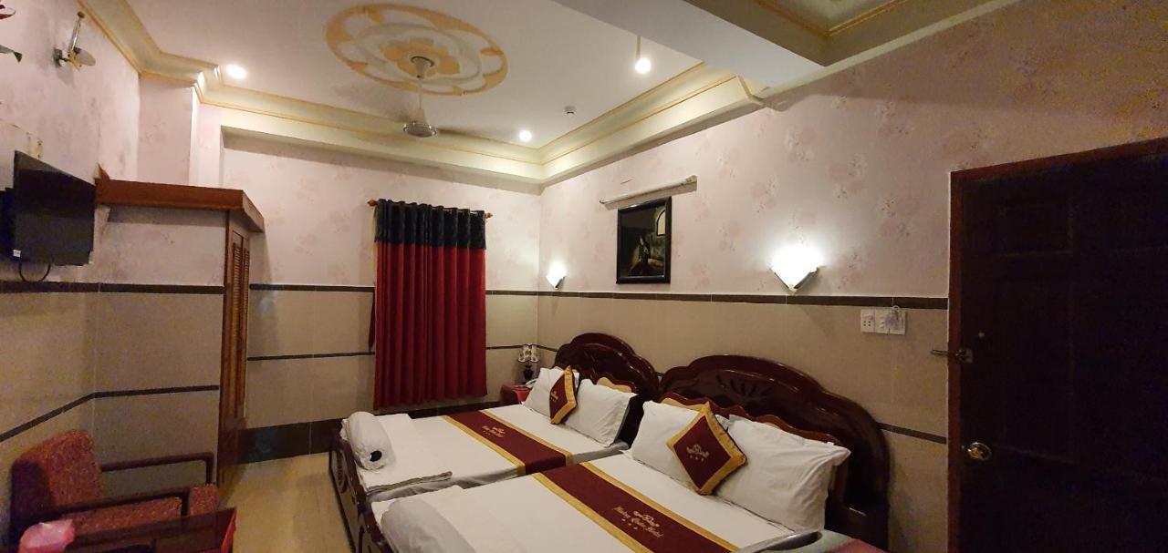Hoang Quan Hotel Ho Chi Minh City Exterior photo